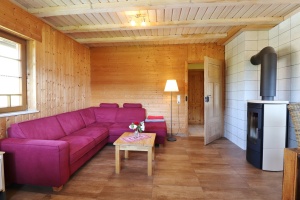 Haus EG - Wohnzimmer mit Ofen